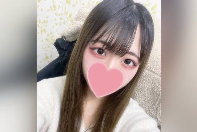 [FC2-PPV-4642364] [Amateur 19-year-old♡ Face revealed] Cute Ena-chan is filmed in an office and bathroom, ending with a decisive creampie.