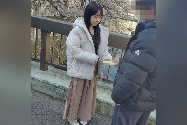 [FC2-PPV-4652931] Delayed payment, in her long-awaited new home, while her husband is unaware, defiling their sacred marital room and body with another’s cock, creampie deep in her womb.