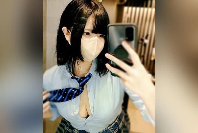 [FC2-PPV-4660514] [Submissive G-cup 18-year-old] This bob-haired black beauty kept cumming even when treated as a meat toilet during a vibrator walk.