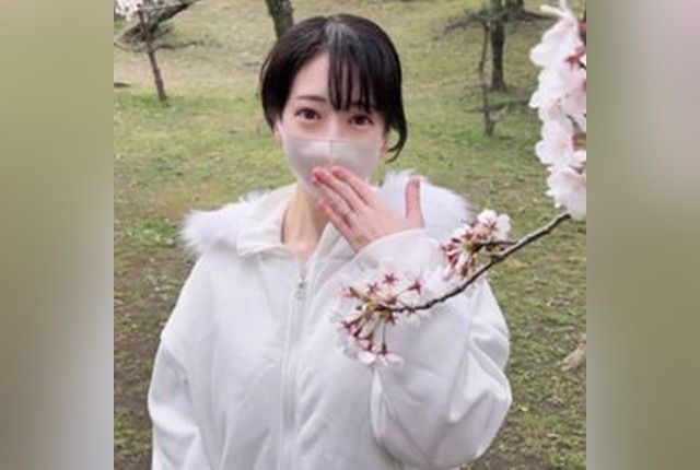 [FC2-PPV-4674340] [NTR Ethical Collapse] Sexless Local Cram School Teacher. Real Uterine Affair Via Phone With Husband During Amateur Sex. Pregnancy Inevitable Due to Impregnation on a Dangerous Day. . .