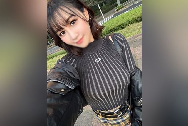 [FC2-PPV-4676353] An SSS-Class Super M Delivery Girl Used by Celebrities Has Appeared!! Go To Hell With Hard Oral Sex & Hard Piston!! [Gap Moe]