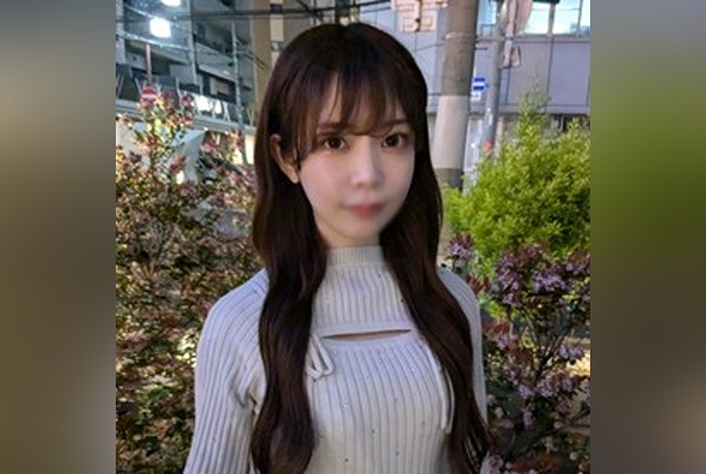 [FC2-PPV-4687600] [First shoot] Slender dental assistant submits to intense pistoning after missing her last train.