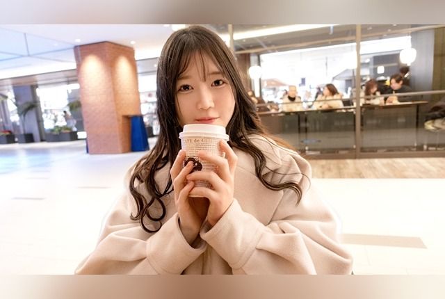 [SIRO-5486] A lively girl working at an Asakusa souvenir shop applies! She seems serious and straightforward but turns out to have an ultra-sensitive body, climaxing heavily just from nipple stimulation, leading to a flood of squirting! [First-time shoot] Applying for AV online → AV trial shoot 2362.