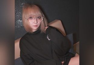 [FC2-PPV-4731301] [First Shoot] Aspiring Voice Actress, Age 18. Quietly Thrusting in a Net Cafe, Stifling Her Voice. Excited by the Tension, She Tightens Up and Gets Filled in Her Hairless Pussy.