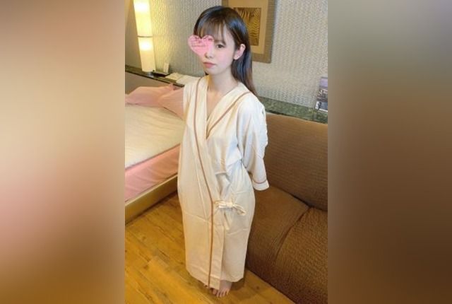 [FC2-PPV-1799155] A Dropout with Only One Past Partner: A Petite Beauty Who Should Be a Third-Year Student. Her First Oral Experience and Painful Creampie in Her Developing Tiny Body.