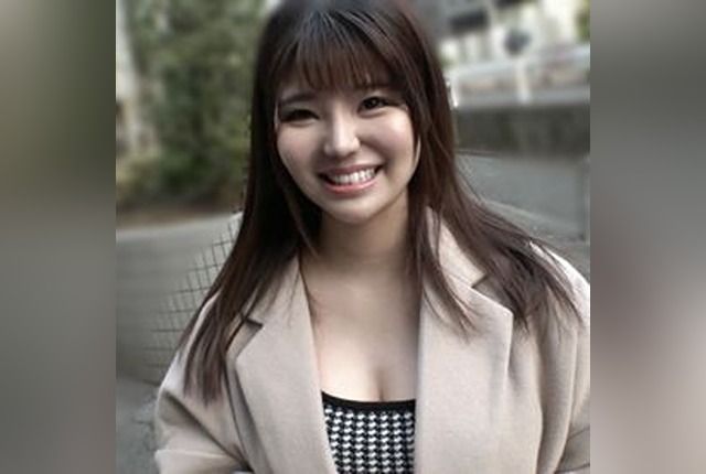 [FC2-PPV-4732146] First-Time Filming: Fair-Skinned, Busty Apartment Worker Runa (20) Gets Raw Insertion in Her Sensitive Vagina. Her First Internal Creampie Leads to Multiple Orgasms.