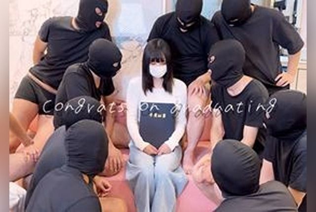 [FC2-PPV-4733606] [Graduation Commemoration: Vaginal Destruction] An Uncountable Amount of Semen for a 145cm, 18-Year-Old. Birth Canal Destruction, Tearful Gagging, Eyes Rolling Back in Ecstasy, and Bodily Fluid Release Climax.