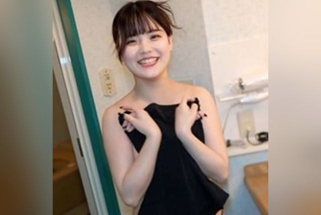 [FC2-PPV-4734762] Angel’s Smile! Adorably Cute E-Cup Beauty Yumi: Always Smiling and Enjoying, with Facial and Swallowing, Three Creampies!