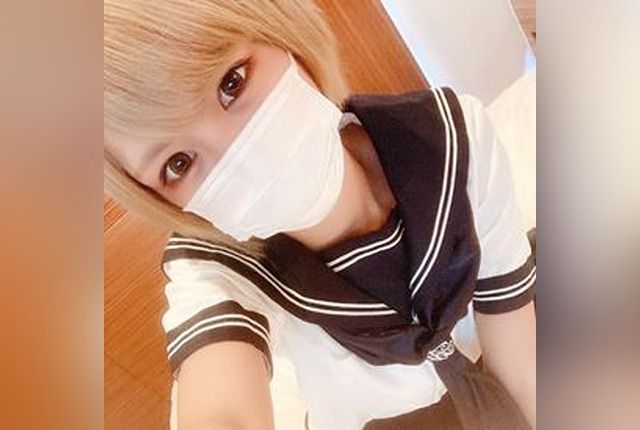 [FC2-PPV-4739180] Uncensored: A Beautiful Short-Haired Gal Drives an Older Man Crazy! She Rides Him and Loses Control, Leading to an Explosive Climax Inside! Starring Yuki