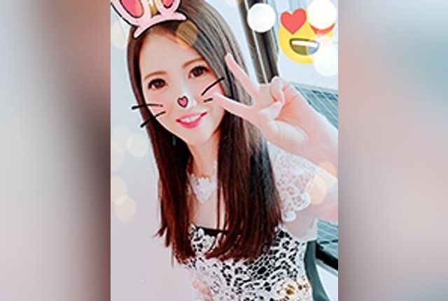 [FC2-PPV-950067] [Personal Filming] Hairless Cabaret Girl Momo, 25, Tries Her First Ever Amateur Video with Her Favorite Host! Reaching Climax Repeatedly from Her Ultra-Sensitive Smooth Skin