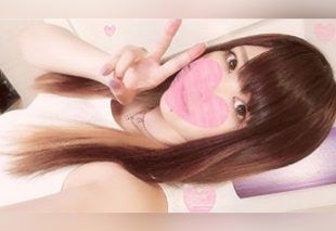 [FC2-PPV-954692] “A Bewitching Beauty with Cute Eyes: A Challenging First Experience with a Kikuchi Ami Lookalike! Her First Public Nude Pantyhose Play Leaves Her Soaked and Sensitive”