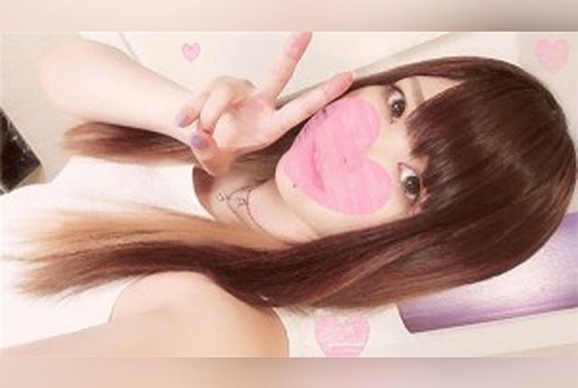 [FC2-PPV-954692] “A Bewitching Beauty with Cute Eyes: A Challenging First Experience with a Kikuchi Ami Lookalike! Her First Public Nude Pantyhose Play Leaves Her Soaked and Sensitive”