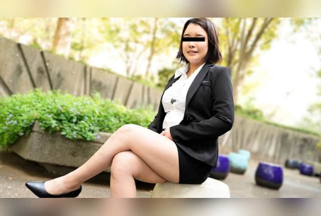 [090225_01-10MU] Creamy Interview with a Busty Babe in a Fitted Recruit Suit!