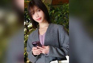 [FC2-PPV-4743337] “Please Give Me Lots Inside…!” Slender Beautiful Wife Umi (29), Married to a Doctor, Couldn’t Resist!