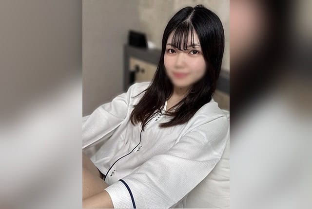 [FC2PPV-4760255] Her ass is bright red and white eyes J’s looking good, vomiting, and her ass is bright red as she spanked her ass. She peels white and makes her even more sloppy, and then she uses it as a tool, and then creampies