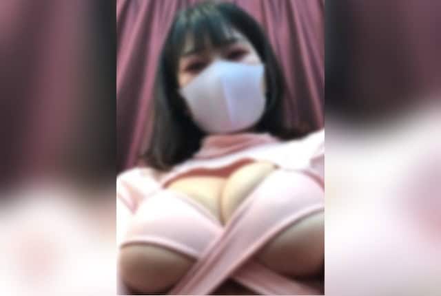 [FC2-PPV-4770685] 20-year-old idol is rubbing her lovey-dovey I-cup with oil and is confused by her first huge breasts nipple orgasm, and her big cock is thrust into a huge cock and impregnation creampie bonus: oil titjob ejaculation.