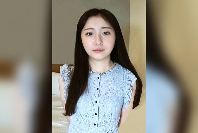 [FC2-PPV-4801105] A Once-in-a-Century Talent in Casual Clothes Takes on Her First Half-Outside, Half-Inside Challenge