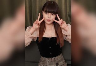 [FC2-PPV-4810702] A Rumored Pure-Faced Black-Haired Beauty (21) from Okubo Park, a Neat and Clean Miniskirt Family Restaurant Clerk, Stars in Her First AV and Loses Control