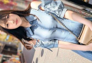 [SIRO-5578] All Fans of Curvy Girls Gather Here!! With a Cute Face and a Body That Goes Wild After She Takes Off Her Lingerie!!