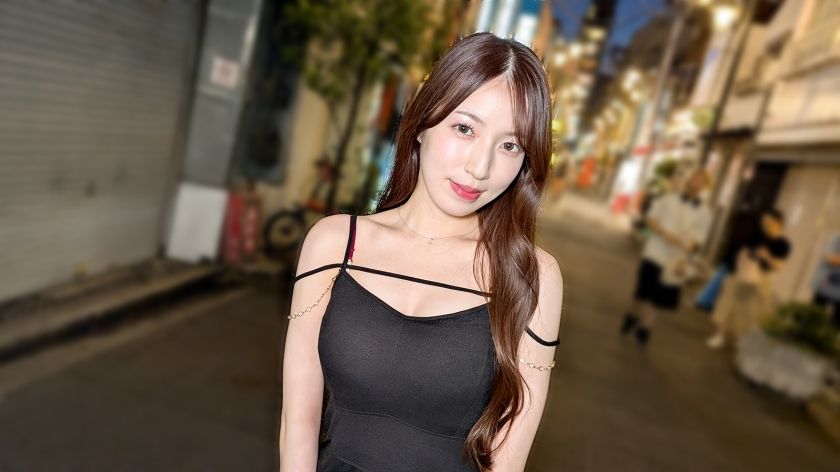 [SIRO-5603] She’s the epitome of an unattainable beauty! The moment our eyes meet, falling in love is inevitable♪ There’s a world where such a cute beauty even does a titjob!!! [First shoot] AV application via net → AV experience shooting 2497