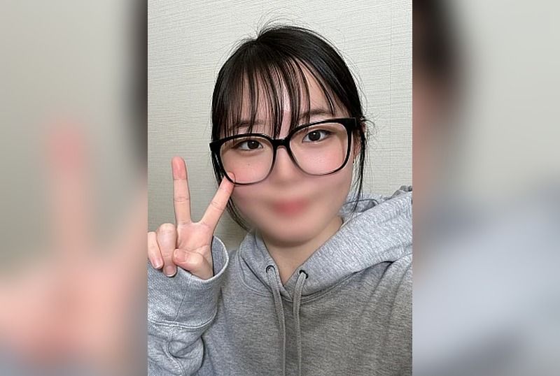 [FC2-PPV-4846759] First-time shoot: Nerdy 19-year-old literature major. Innocent coed applies due to cash shortage. Old man pounds her hard, she convulses with eyes rolling back, ignores her “No creampie…” plea! Creampie in bushy pussy.