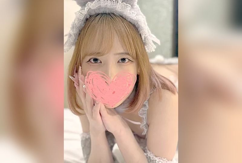 [FC2-PPV-4854900] 18-Year-Old Super Erotic Slender Beauty’s First Cosplay Shoot! She Begged “Cum Inside♡” So I Did as She Wished