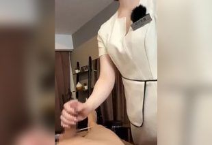 [FC2-PPV-4865624] Persuaded Innocent Girl into Thigh Job, But She’s Insanely Lewd