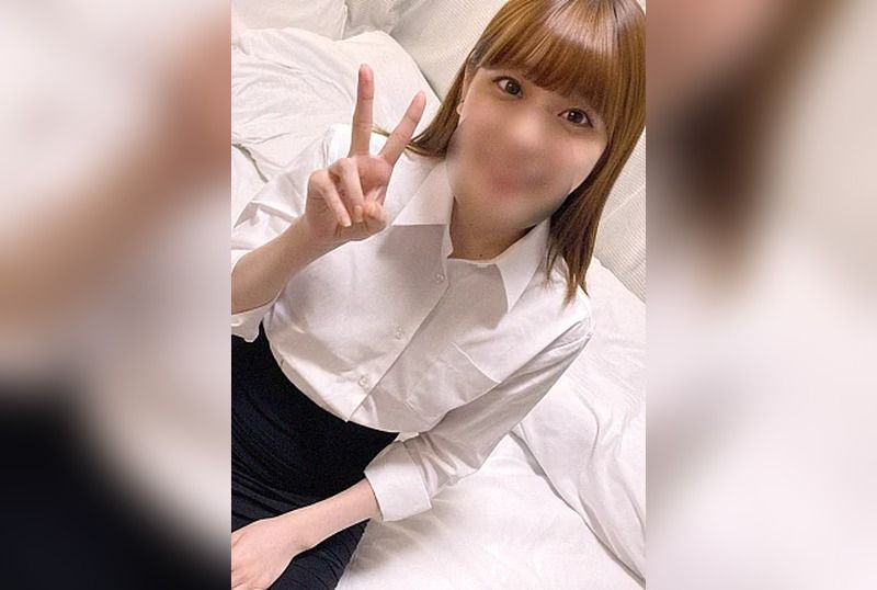 [FC2-PPV-4884781] Ordered by Boyfriend to Service Stranger’s Cock After Work, Gets Pounded from Behind by Huge Dick and Filled with Hot Cum!