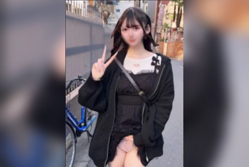 [FC2-PPV-4870688] Hame recording with overwhelmingly cute idol Meru-chan. Couldn’t hold back during remote rotor date and gave two consecutive creampies. Sold again without permission