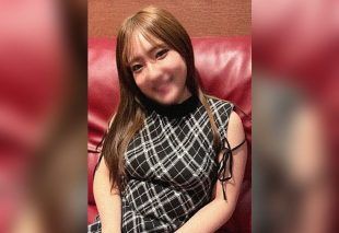 [FC2-PPV-4881856] Convenience Store Girl with Just One Partner Begs for Creampie in First Solo Video for Cash