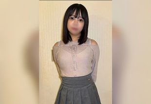 [FC2-PPV-4889476] Irresistible Moans from Busty Black-Haired Housewife: Stockings Ripped in Work Clothes, Bare Legs Exposed, Massive Creampie Torment