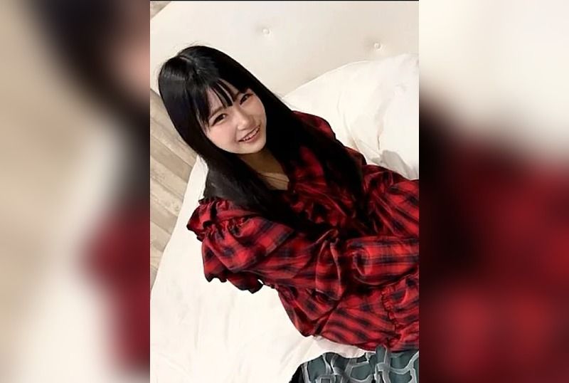 [FC2-PPV-4896999] Face Reveal Debut: Top Idol Candidate 18yo Selected from 10,000 for Raw Creampie POV