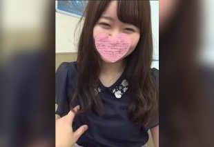 [FC2-PPV-4899427] First time shooting 152/40 body. Smiling fair-skinned 18-year-old lady’s first raw sex. Massive creampie in her love-juice soaked pussy with pregnancy excitement