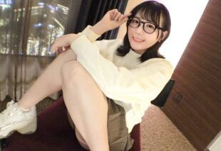 [SIRO-5709] Just watching is healing! A laid-back girl who’s a crazy woman with five days of masturbation a week.
