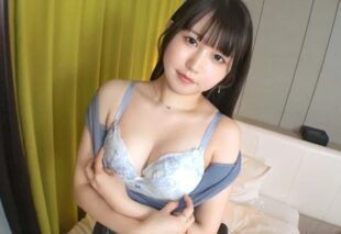 [SIRO-5721] The campus beauty, a current university student’s ‘serious’ side. With her slender beautiful legs and petite perfect ass on display, she drowns in a desperate expression. Applying for AV online → AV experience filming 2603.