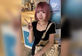 [FC2-PPV-4963159] First shoot: 19yo 150cm 39kg slim beautiful salesclerk. Huge cock rammed into her small body. “It feels good everywhere!” twitching, tight creampie