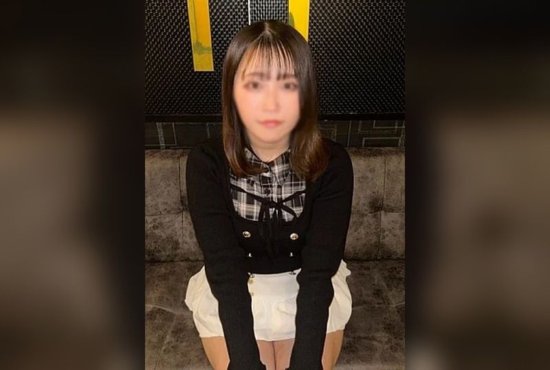 [FC2PPV-4990430] A 19-year-old with one boyfriend has little experience, but he had a monster sexual desire and was cumming, so I gave him NTR with a big dick.
